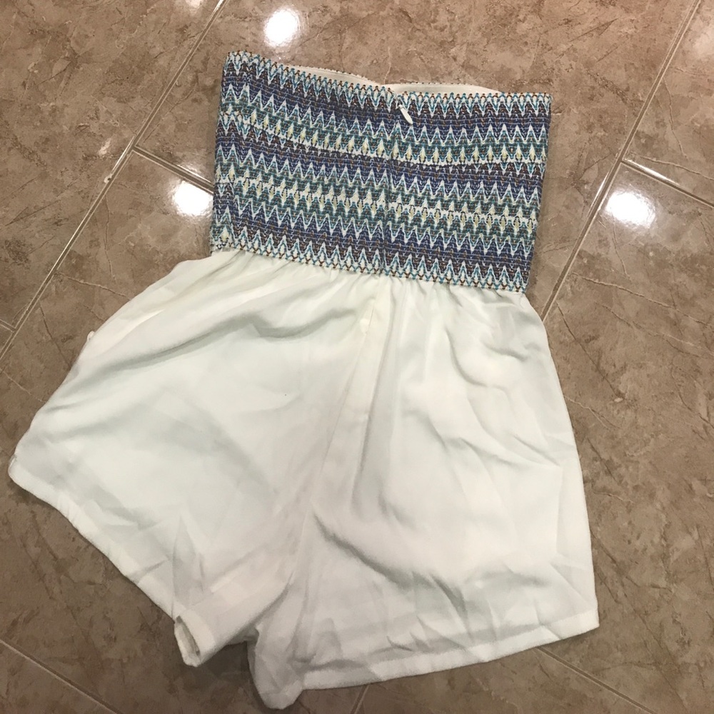 Romper - Picture 3 of 4